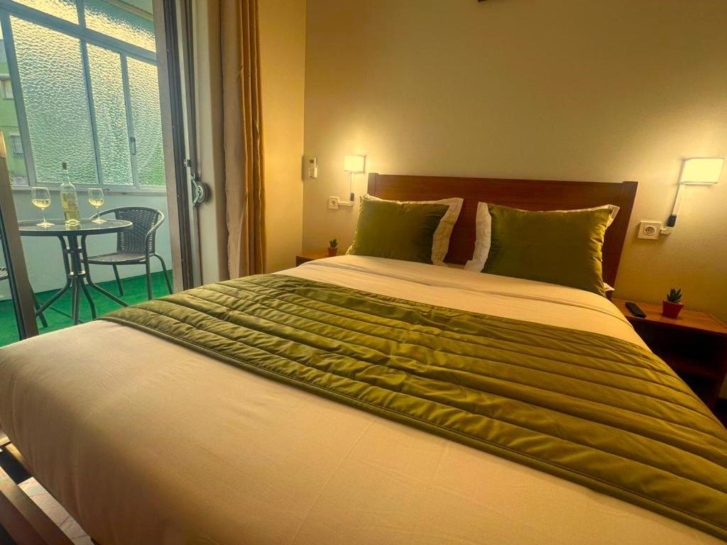 Lisabonna Guest House อามาโดรา ภายนอก รูปภาพ