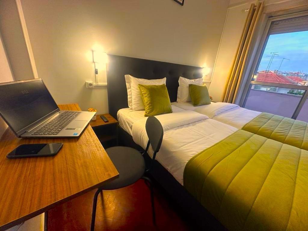 Lisabonna Guest House อามาโดรา ภายนอก รูปภาพ