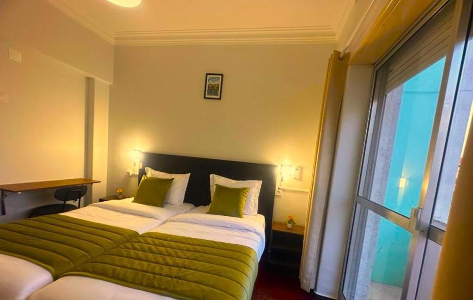 Lisabonna Guest House อามาโดรา ภายนอก รูปภาพ