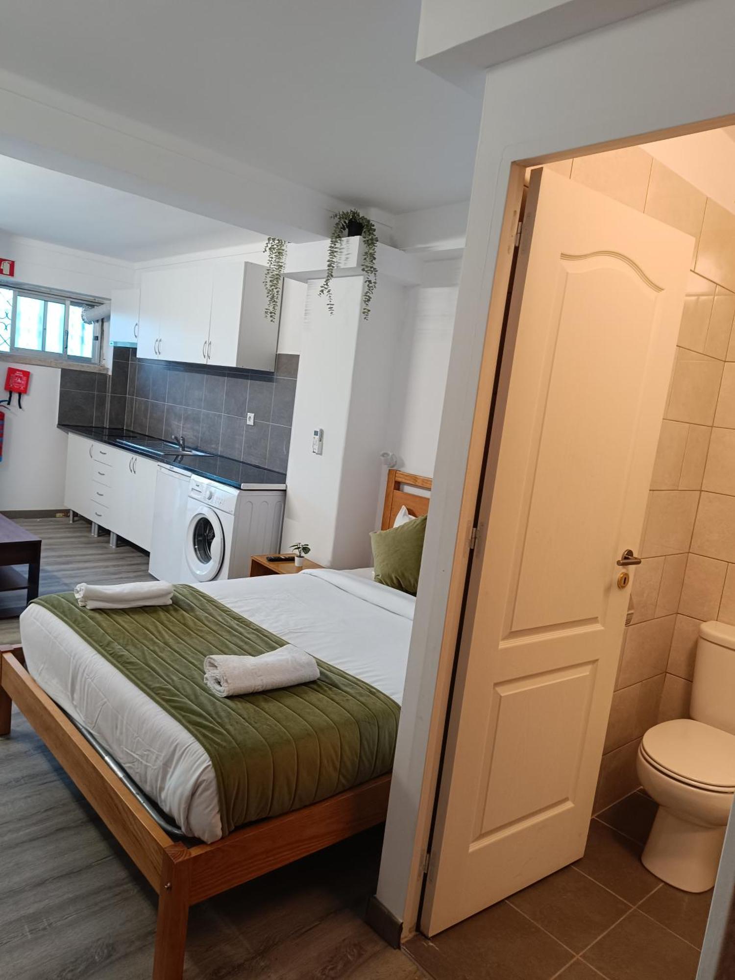 Lisabonna Guest House อามาโดรา ภายนอก รูปภาพ