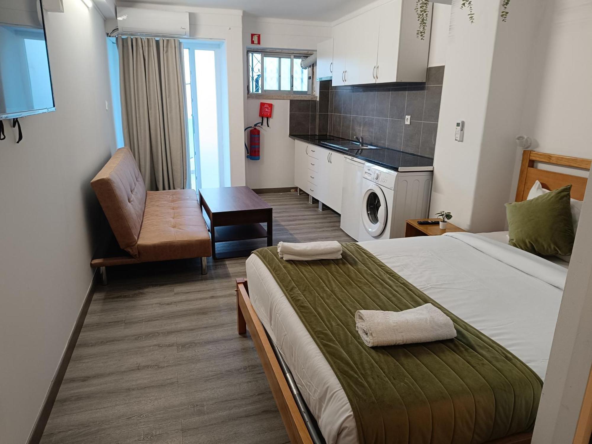 Lisabonna Guest House อามาโดรา ภายนอก รูปภาพ